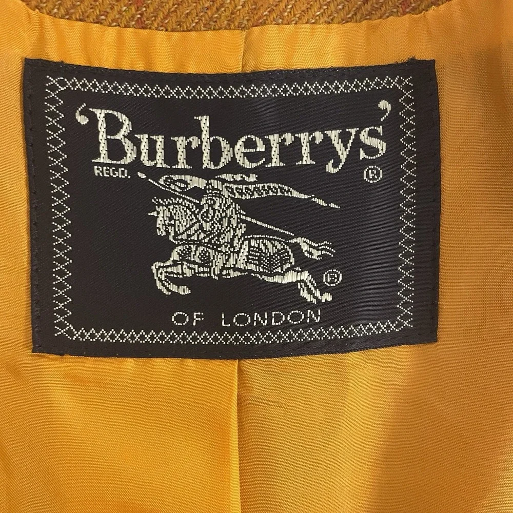 Vintage BURBERRYS of London Woman Size 12 Blazer‎ 90s Wool Leather Button Plaid